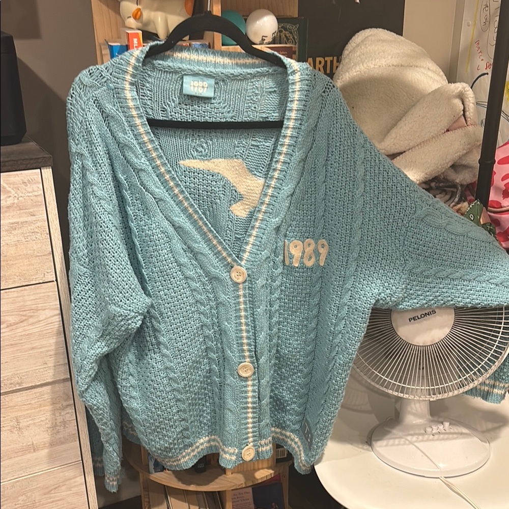 Taylor Swift 1989 Taylors Version XL/2XL Cardigan